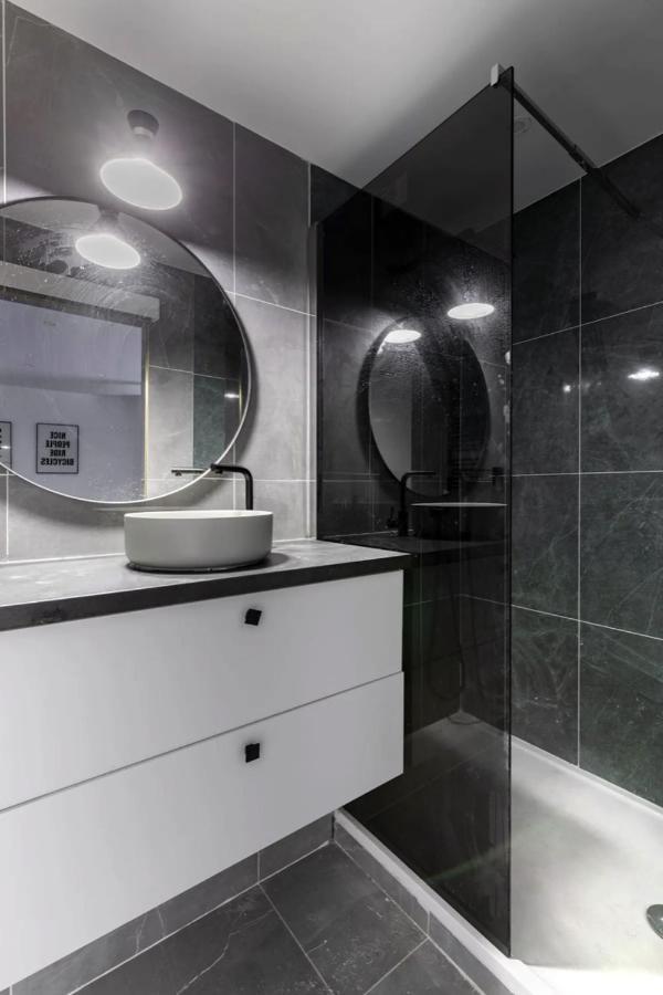 Hsh Magnifique Appartement La Chapelle Parigi Esterno foto